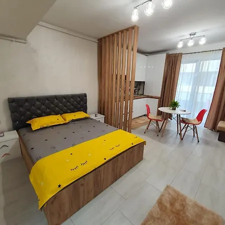 Listone' 12 Mamaia Nord 아파트